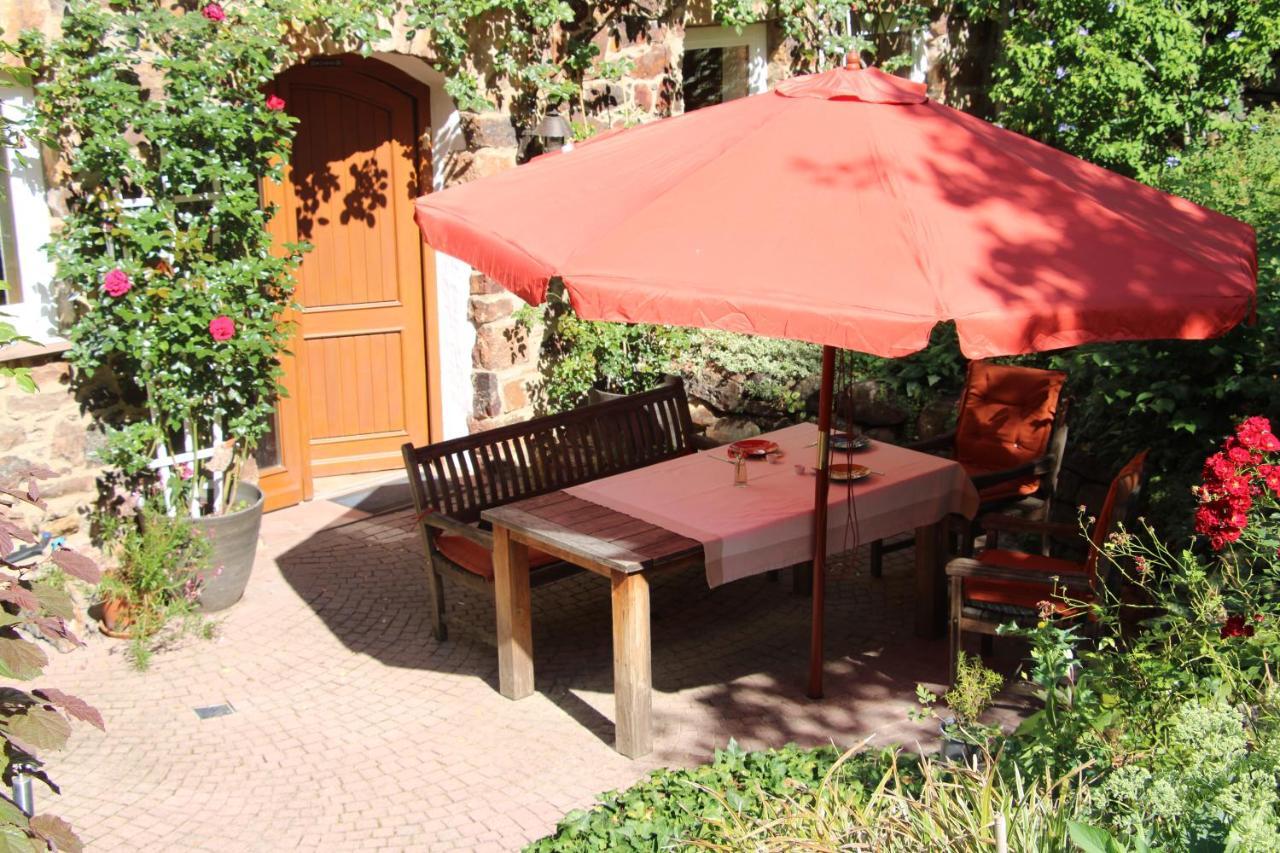 Ferienhaus Burgblick Munzenberg Luaran gambar